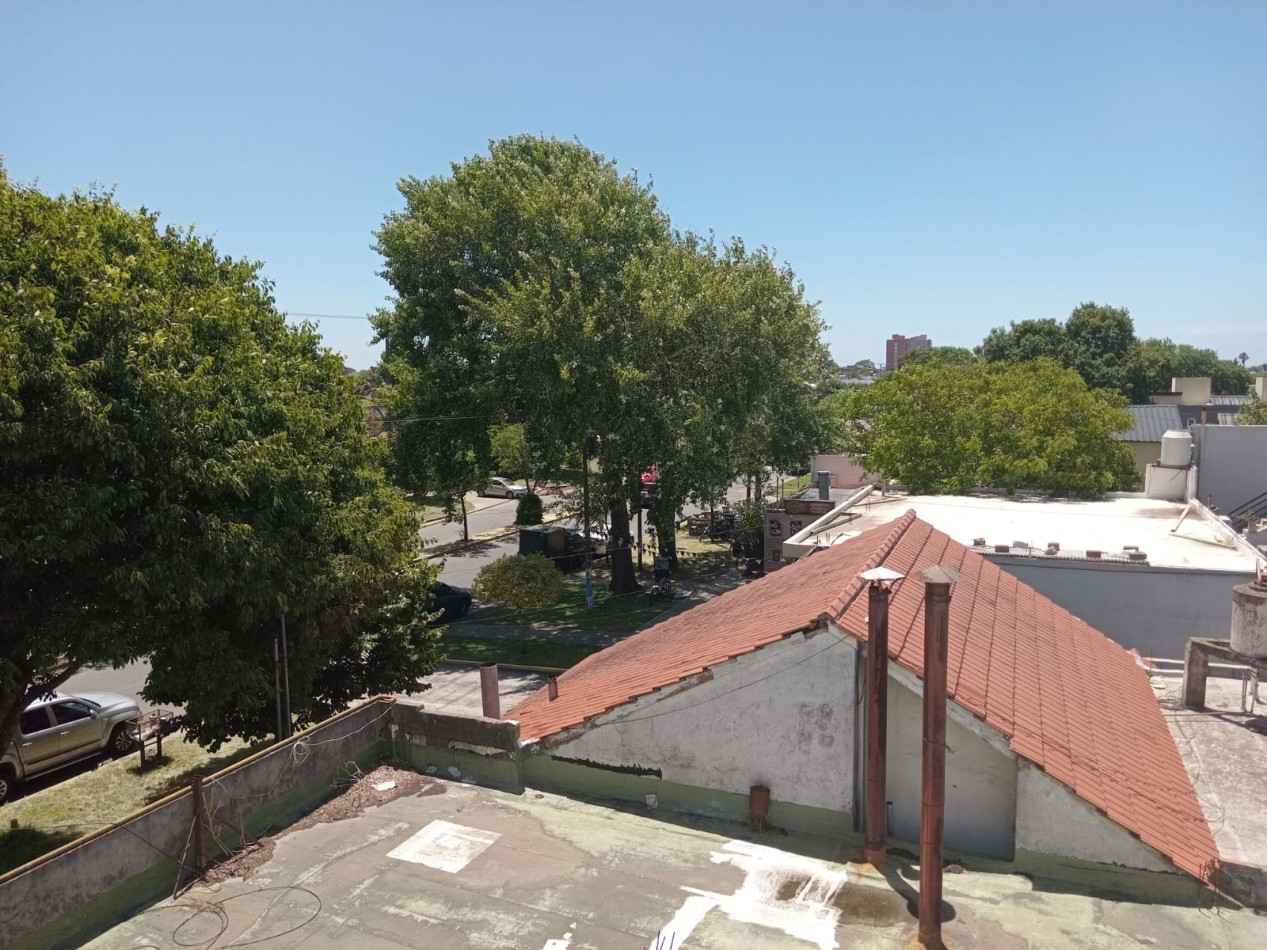 DEPARTAMENTO AL FRENTE 3 AMBIENTES CON TERRAZA / TEJEDOR Y ACEVEDO