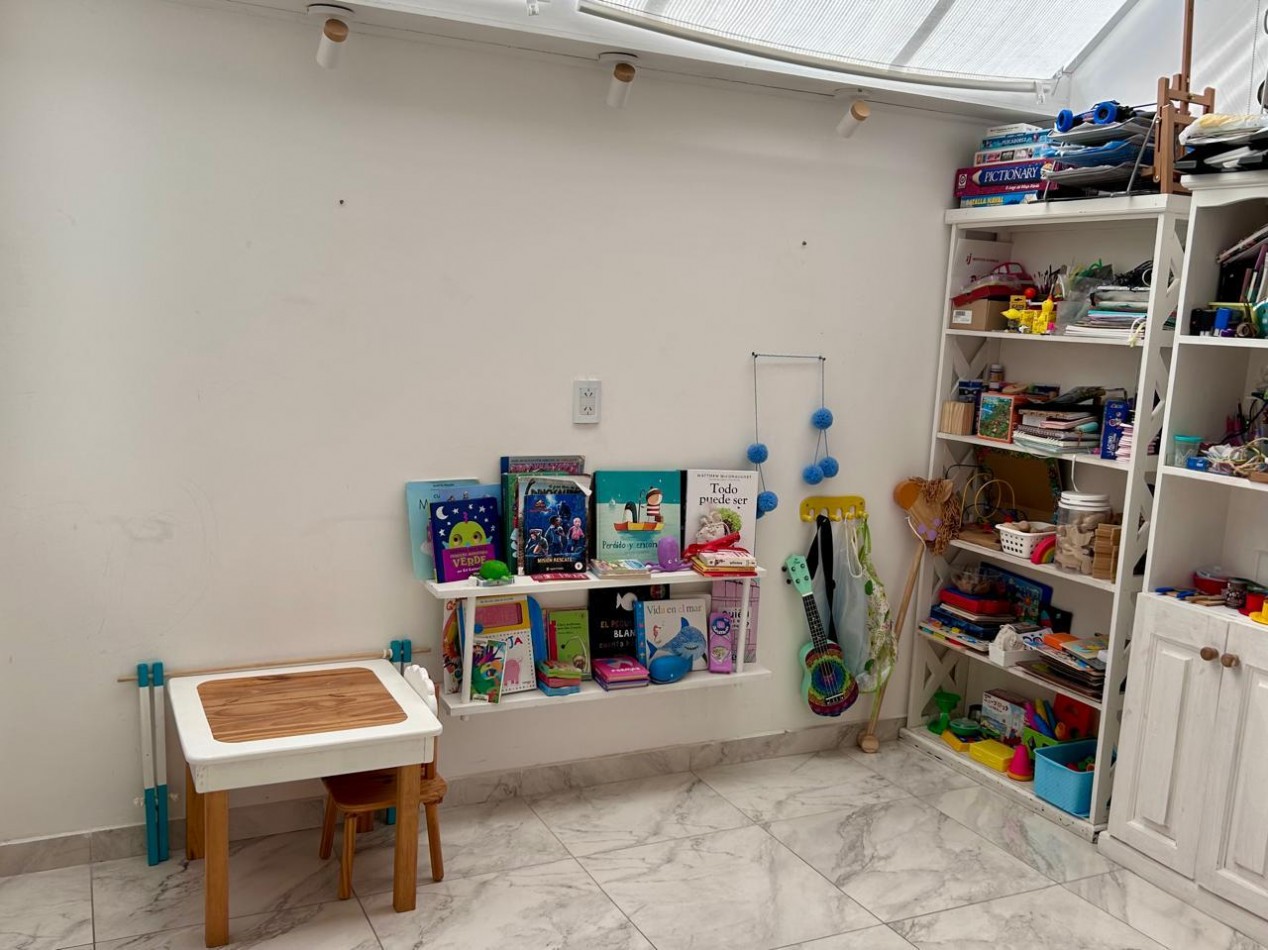 Venta Casa en ph, 3 ambientes, Parque Luro