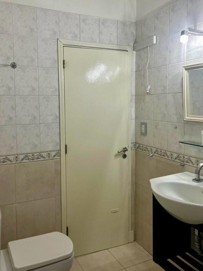 Venta Casa en ph, 3 ambientes, Parque Luro