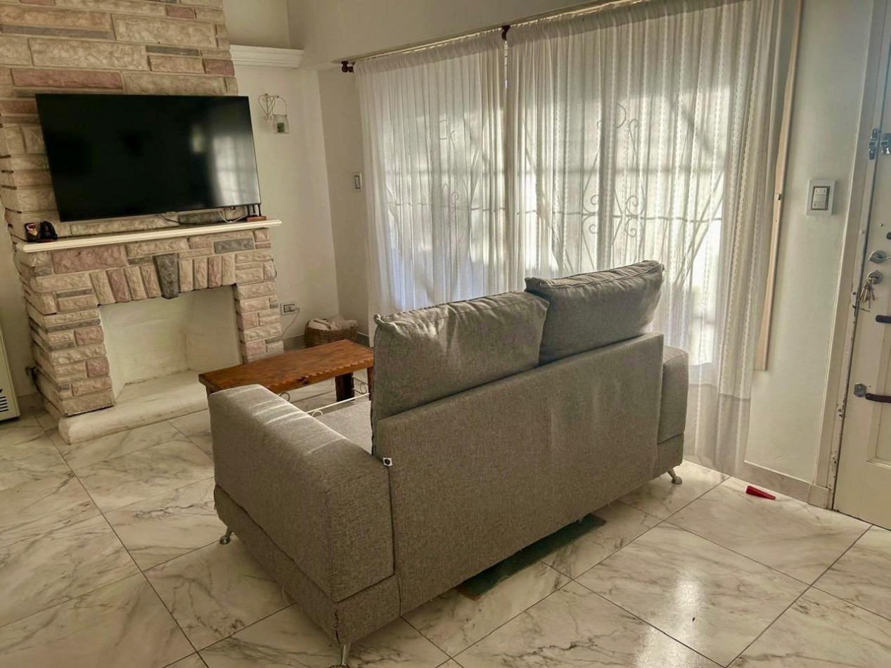 Venta Casa en ph, 3 ambientes, Parque Luro