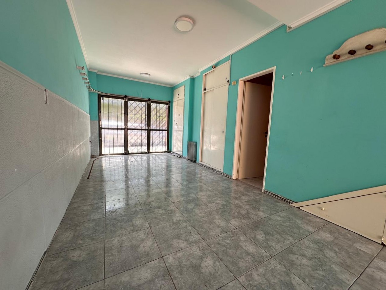 VENTA CASA 5 AMBIENTES CALEFACCION CENTRAL BARRIO PERLA NORTE