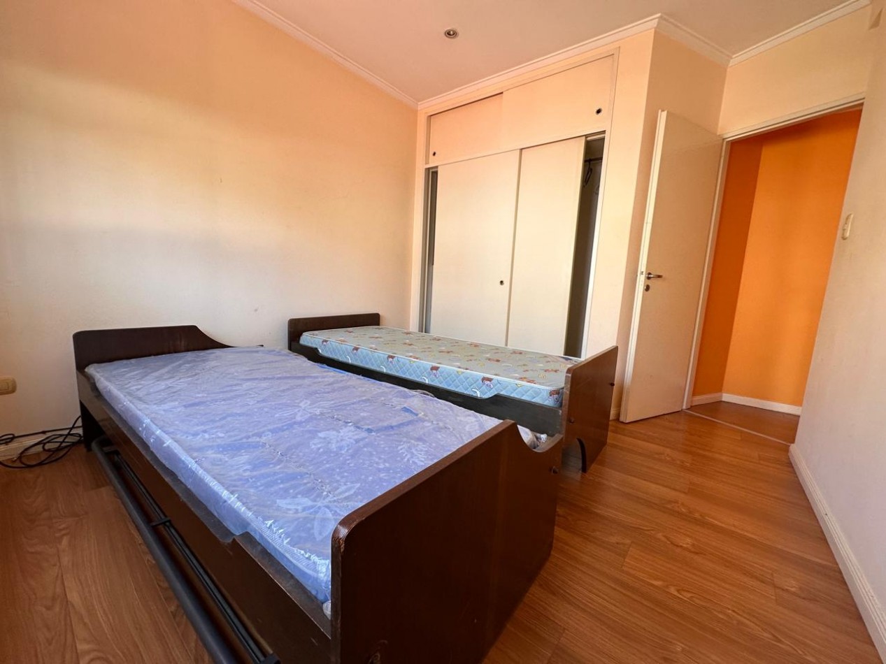 VENTA CASA 5 AMBIENTES CALEFACCION CENTRAL BARRIO PERLA NORTE