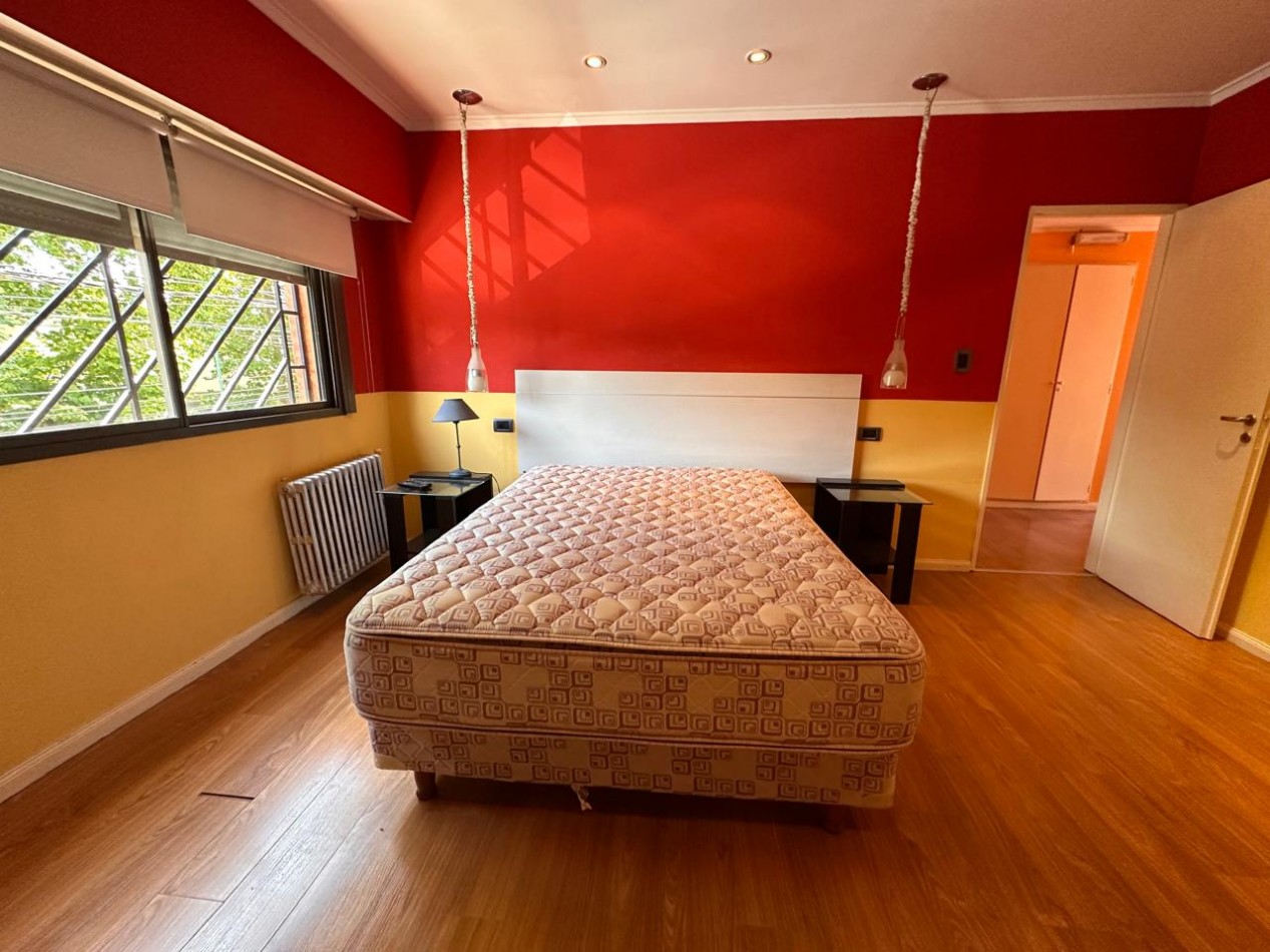 VENTA CASA 5 AMBIENTES CALEFACCION CENTRAL BARRIO PERLA NORTE