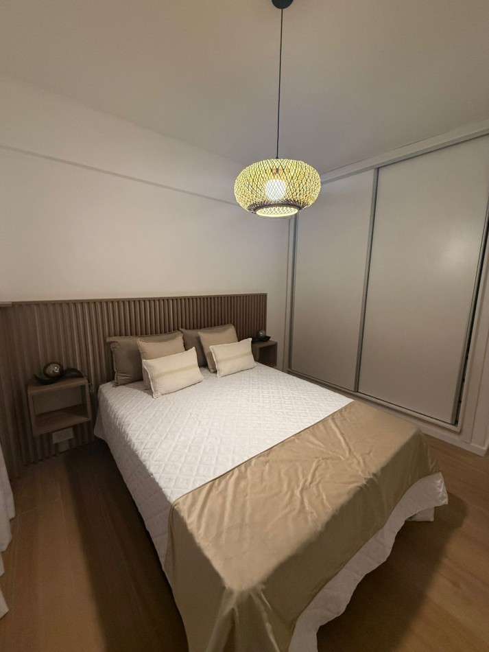 Venta Departamento 4 ambientes con cochera, reciclado y amoblado