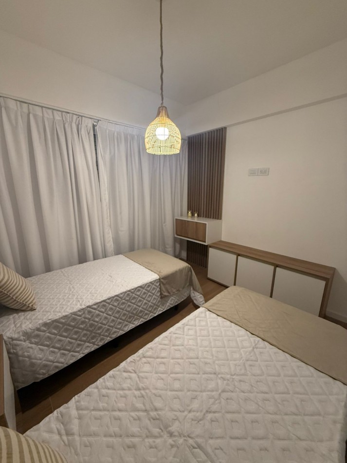 Venta Departamento 4 ambientes con cochera, reciclado y amoblado