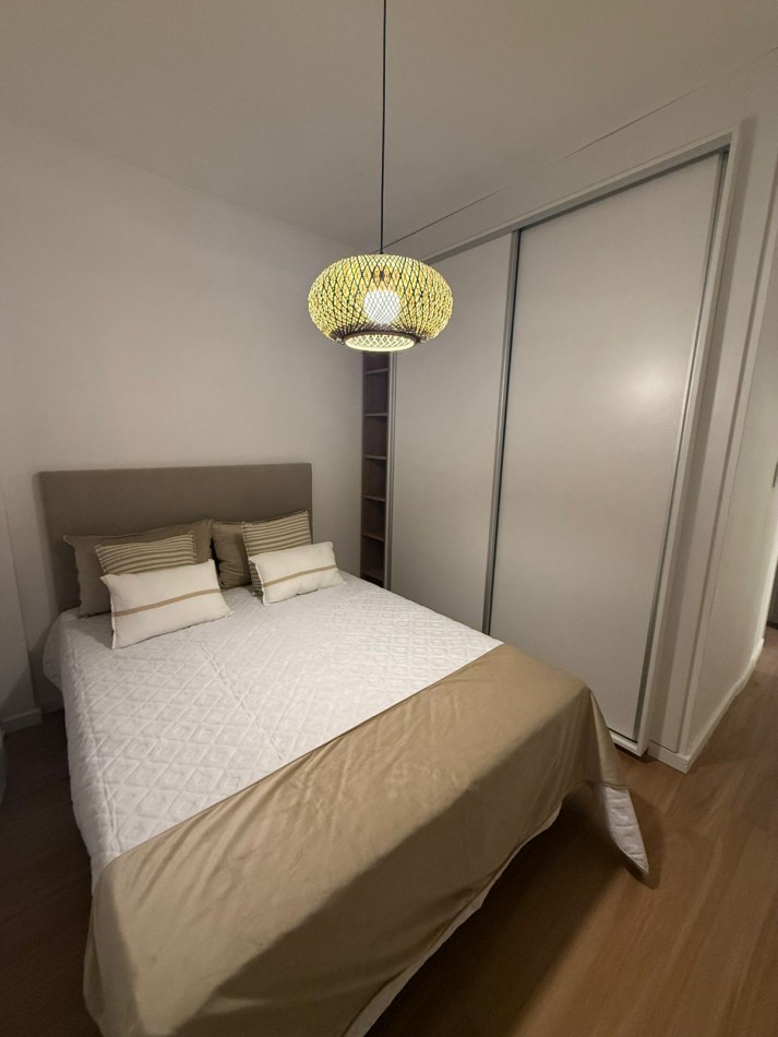 Venta Departamento 4 ambientes con cochera, reciclado y amoblado