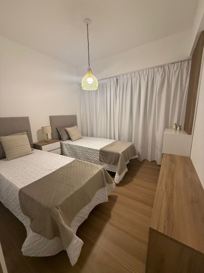 Venta Departamento 4 ambientes con cochera, reciclado y amoblado