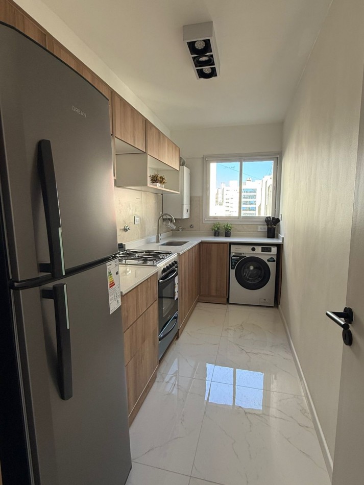 Venta Departamento 4 ambientes con cochera, reciclado y amoblado