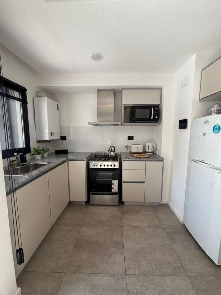 Alquiler departamento dos ambientes zona Aldrey a estrenar amoblado