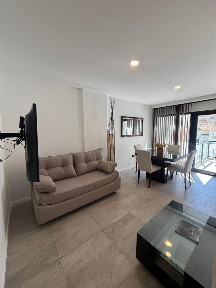 Alquiler departamento dos ambientes zona Aldrey a estrenar amoblado