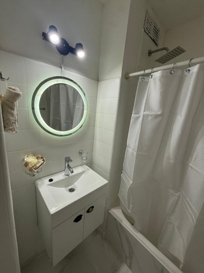 Venta ambiente dividido, reciclado y amoblado