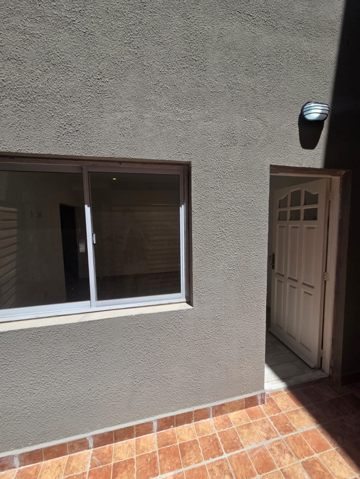 PH 2 AMBIENTES A ESTRENAR CONTRAFRENTE CON 2 PATIOS