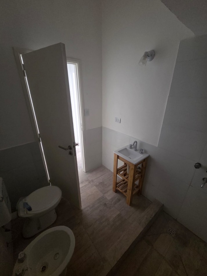 PH 3 ambientes a la calle en duplex | Acceso independiente | Todos los servicios |