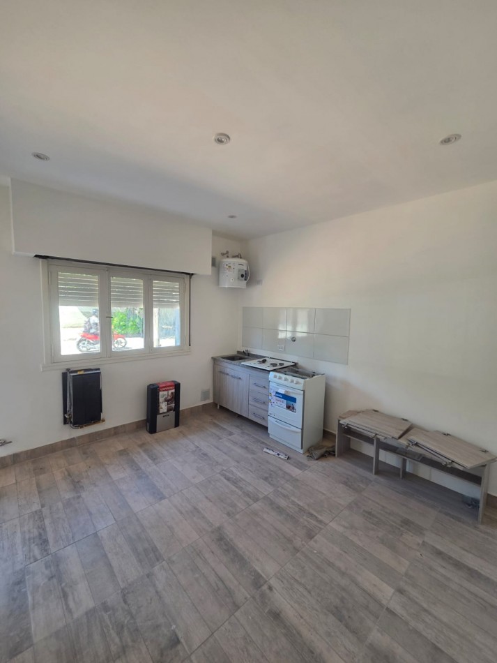 PH 3 ambientes a la calle en duplex | Acceso independiente | Todos los servicios |