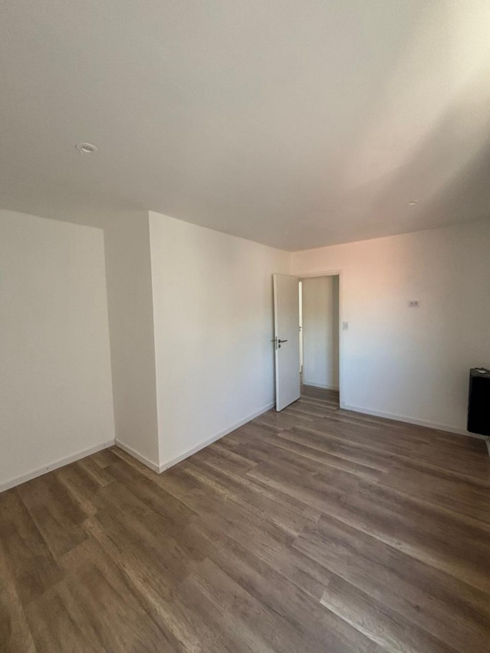 PH DUPLEX 3 AMBIENTES CONTRAFRENTE CON PATIO