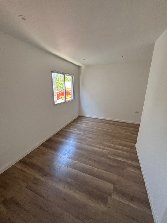 PH DUPLEX 3 AMBIENTES CONTRAFRENTE CON PATIO