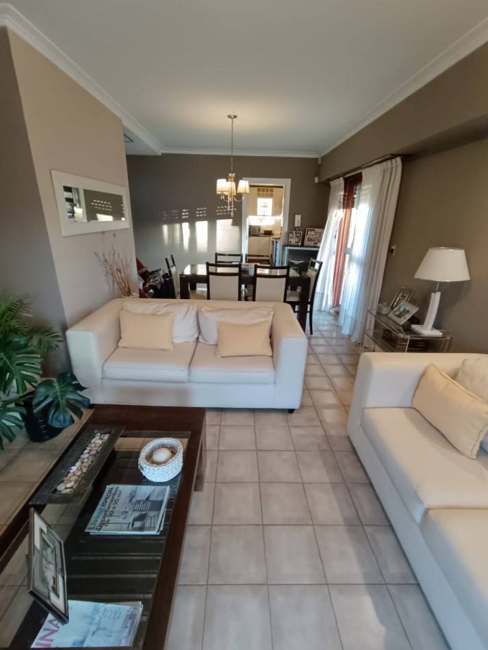 Venta en block ph 3 ambientes + local Parque luro