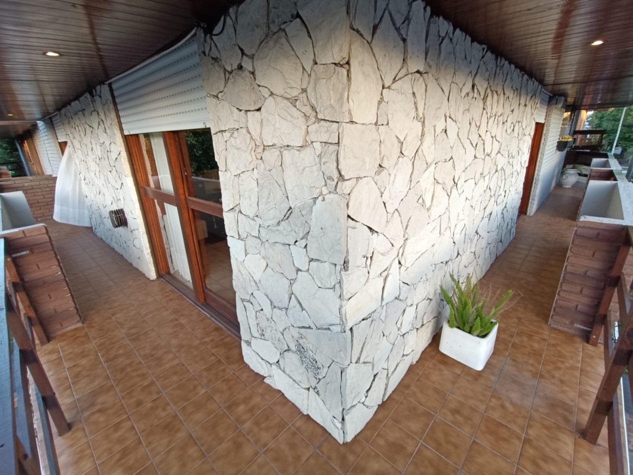 Venta en block ph 3 ambientes + local Parque luro