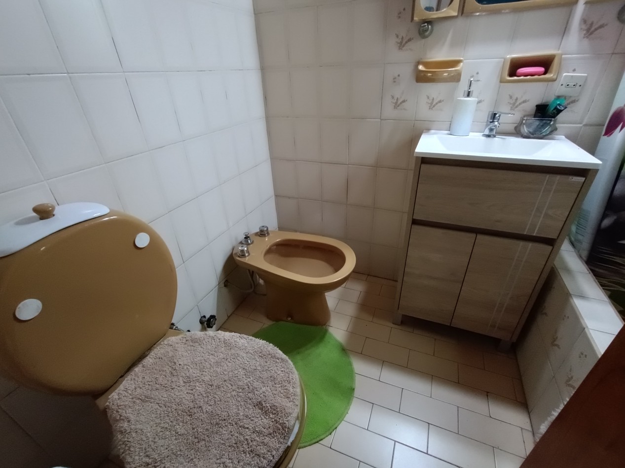 Casa 3 ambientes sobre dos lotes + departamento, cochera, quincho parque en Colinas de Peralta Ramos