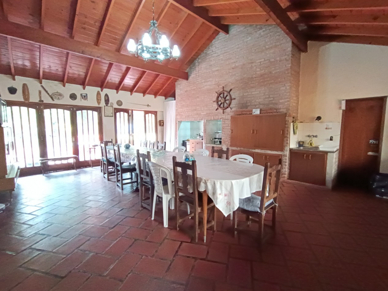 Casa 3 ambientes sobre dos lotes + departamento, cochera, quincho parque en Colinas de Peralta Ramos