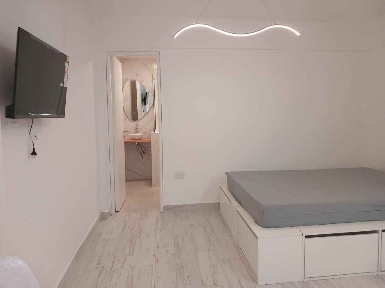 Venta departamento monoambiente, reciclado y amoblado, plaza mitre