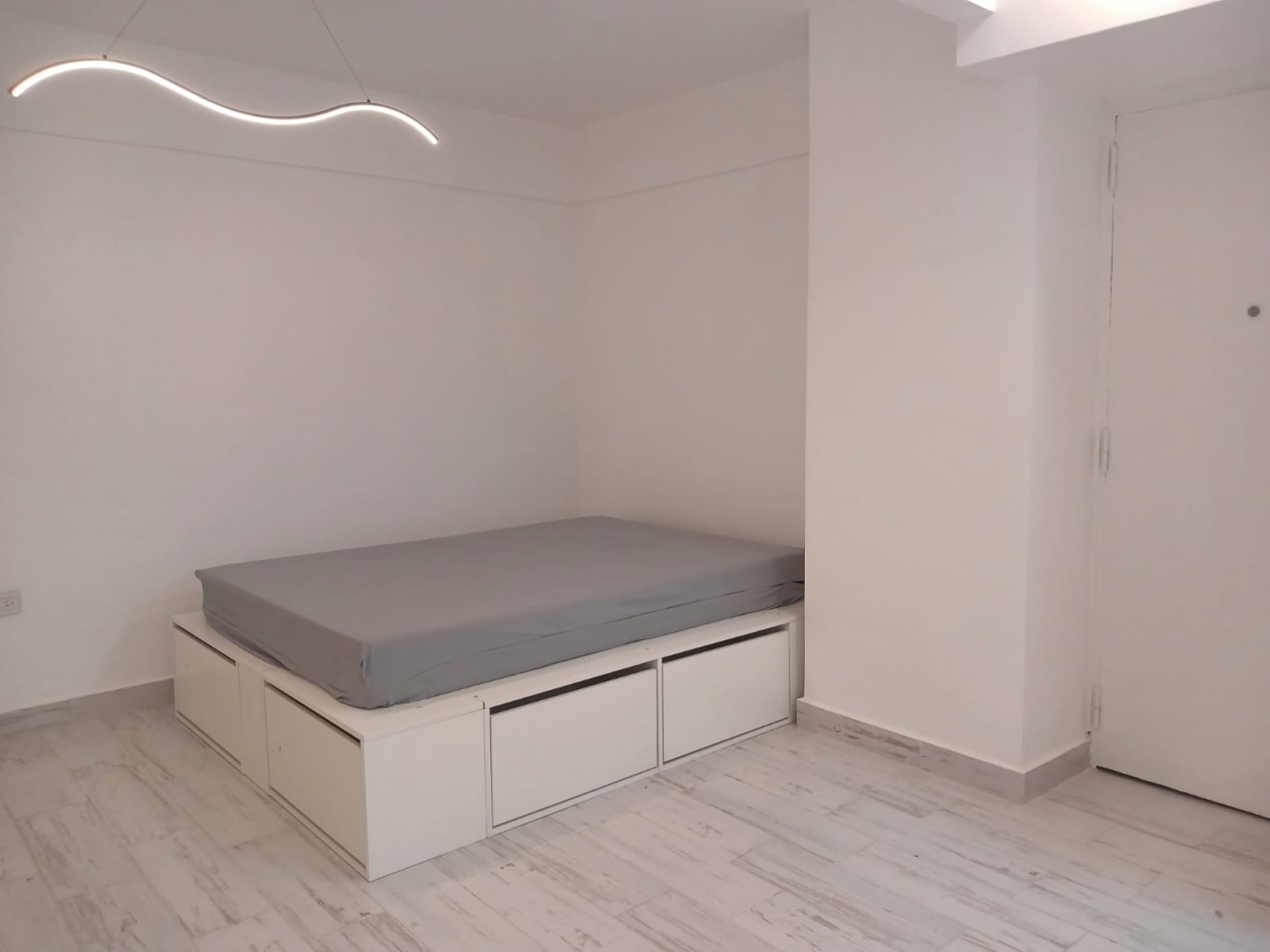 Venta departamento monoambiente, reciclado y amoblado, plaza mitre