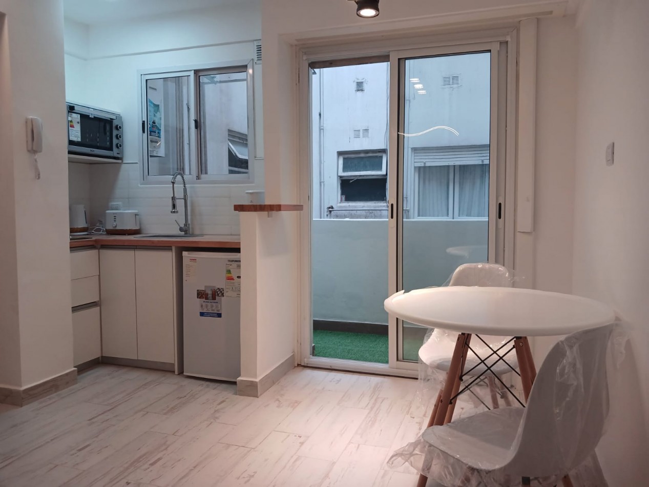 Venta departamento monoambiente, reciclado y amoblado, plaza mitre