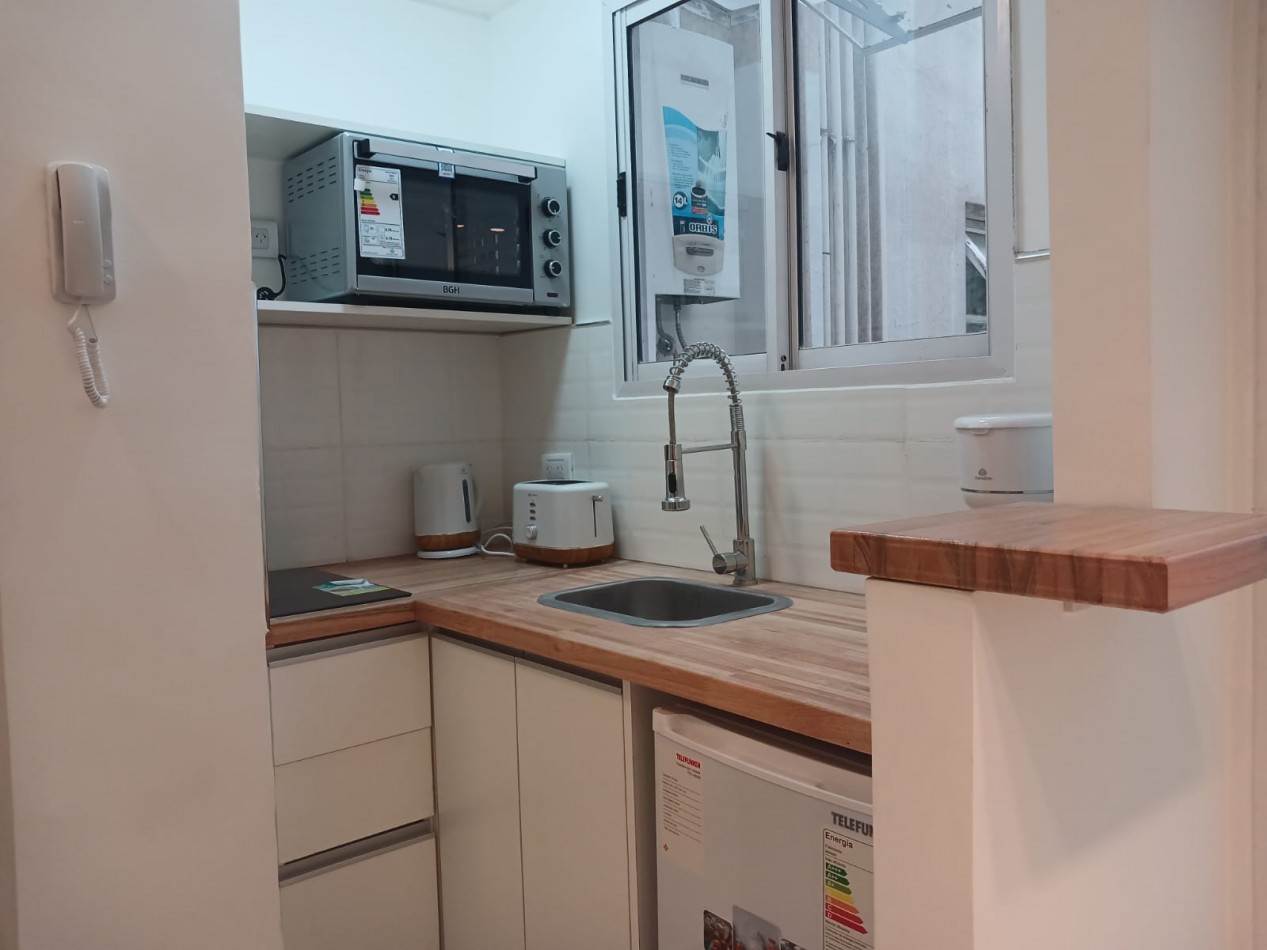 Venta departamento monoambiente, reciclado y amoblado, plaza mitre