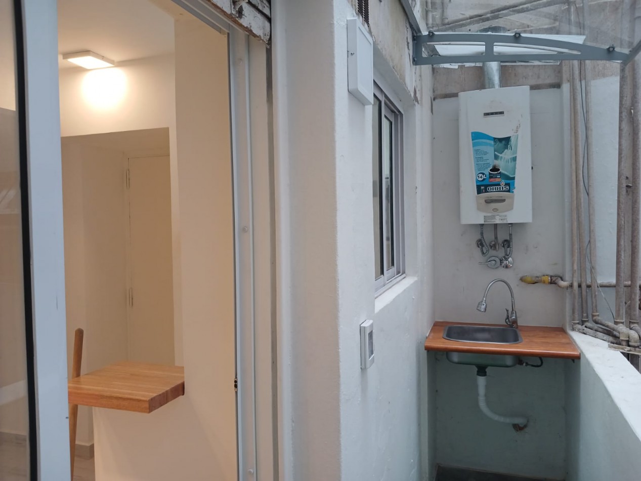 Venta departamento monoambiente, reciclado y amoblado, plaza mitre