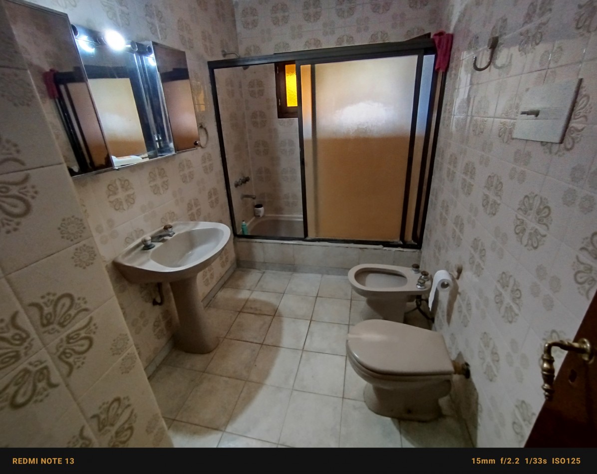 Chalet 5 ambientes en barrio Constitucion 