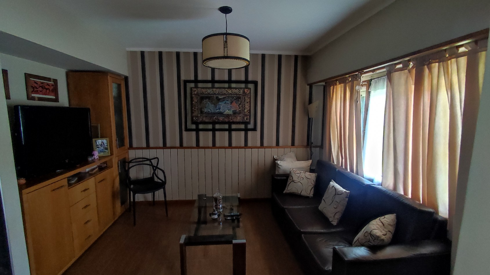 Chalet 5 ambientes C/pileta y Quincho