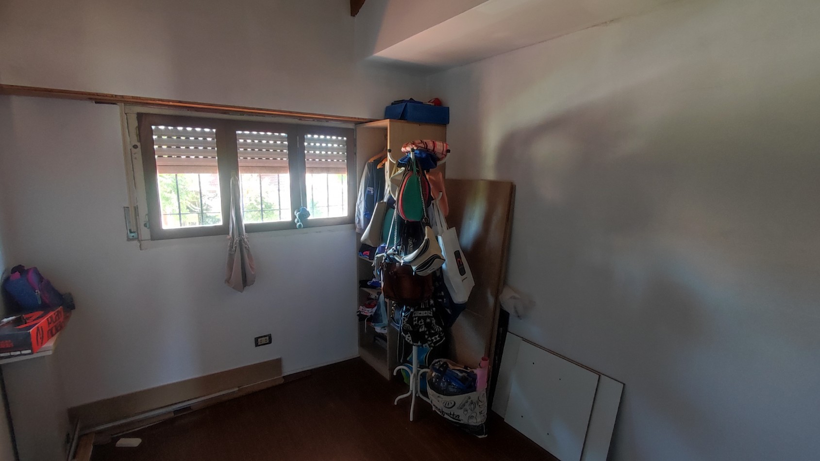 Chalet 5 ambientes C/pileta y Quincho