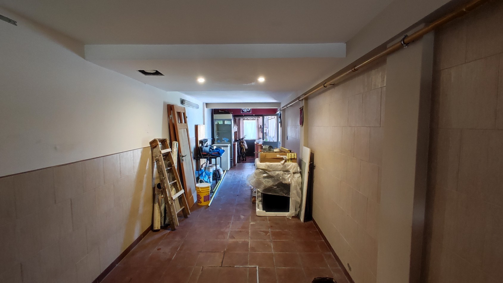 Chalet 5 ambientes C/pileta y Quincho