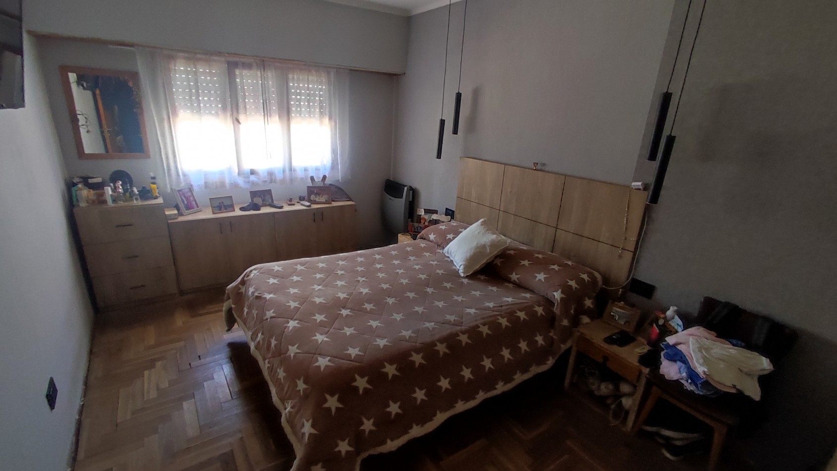 Chalet 5 ambientes C/pileta y Quincho