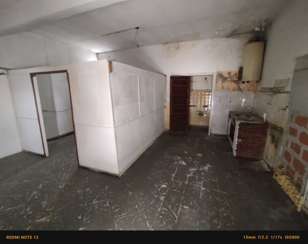 Venta en block local a reciclar + ph 2 y 3 ambientes