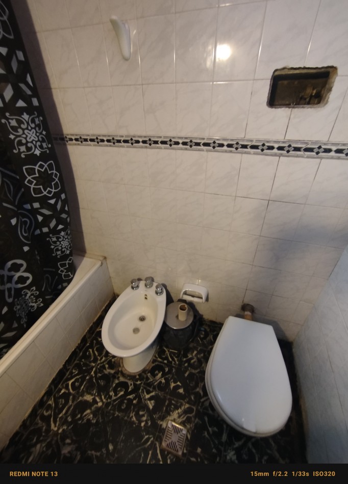 Venta en block local a reciclar + ph 2 y 3 ambientes