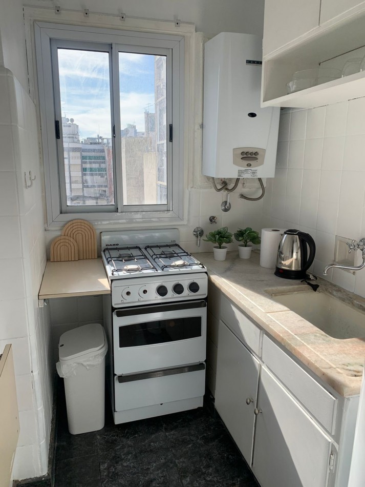 Departamento un ambiente equipado para 4 personas.