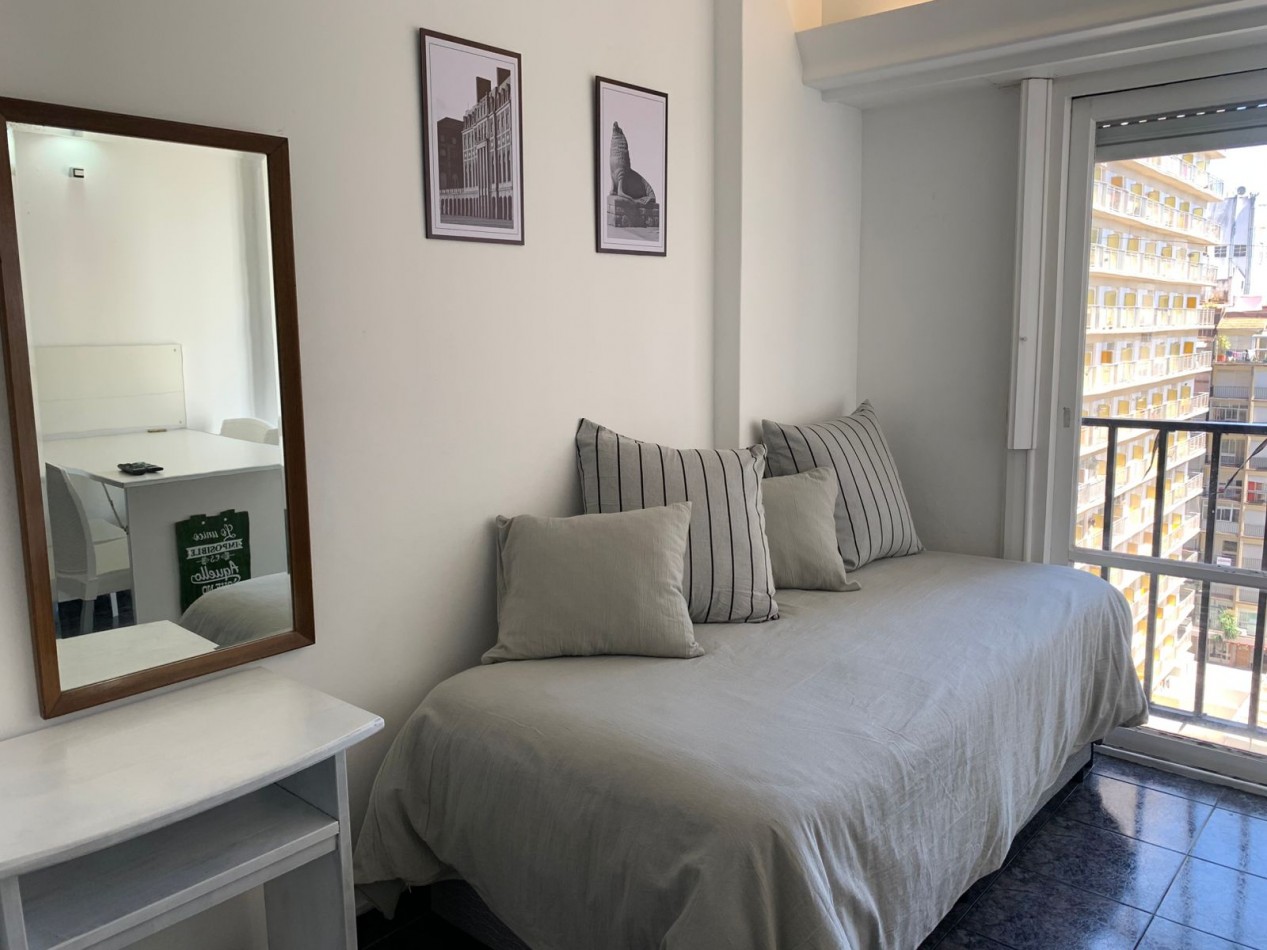 Departamento un ambiente equipado para 4 personas.