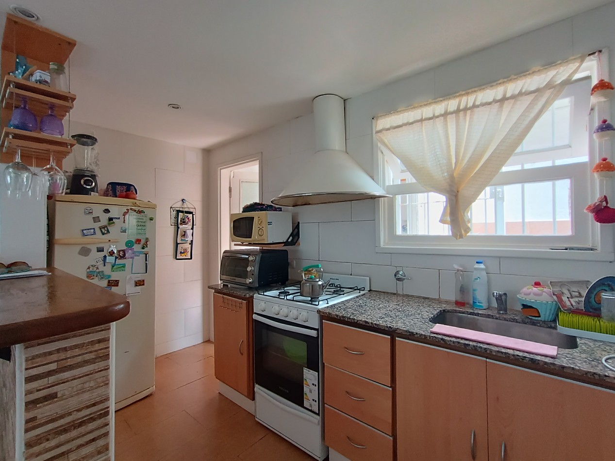 VENTA CASA EN PH 3 AMBIENTES CON PATIO Y COCHERA A UNA CUADRA DEL MAR BARRIO CONSTITUCION