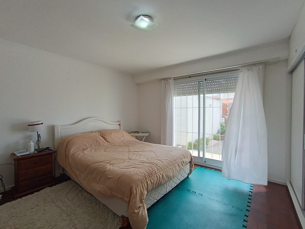 VENTA CASA EN PH 3 AMBIENTES CON PATIO Y COCHERA A UNA CUADRA DEL MAR BARRIO CONSTITUCION
