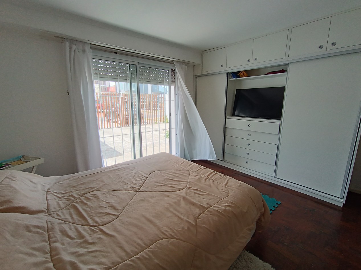 VENTA CASA EN PH 3 AMBIENTES CON PATIO Y COCHERA A UNA CUADRA DEL MAR BARRIO CONSTITUCION