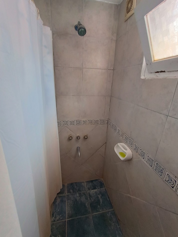 VENTA CASA EN PH 3 AMBIENTES CON PATIO Y COCHERA A UNA CUADRA DEL MAR BARRIO CONSTITUCION