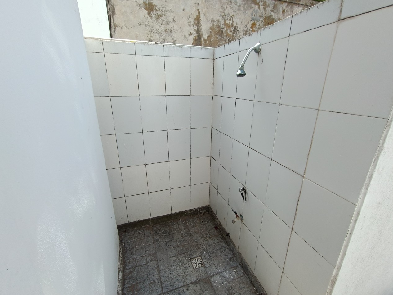 VENTA CASA EN PH 3 AMBIENTES CON PATIO Y COCHERA A UNA CUADRA DEL MAR BARRIO CONSTITUCION