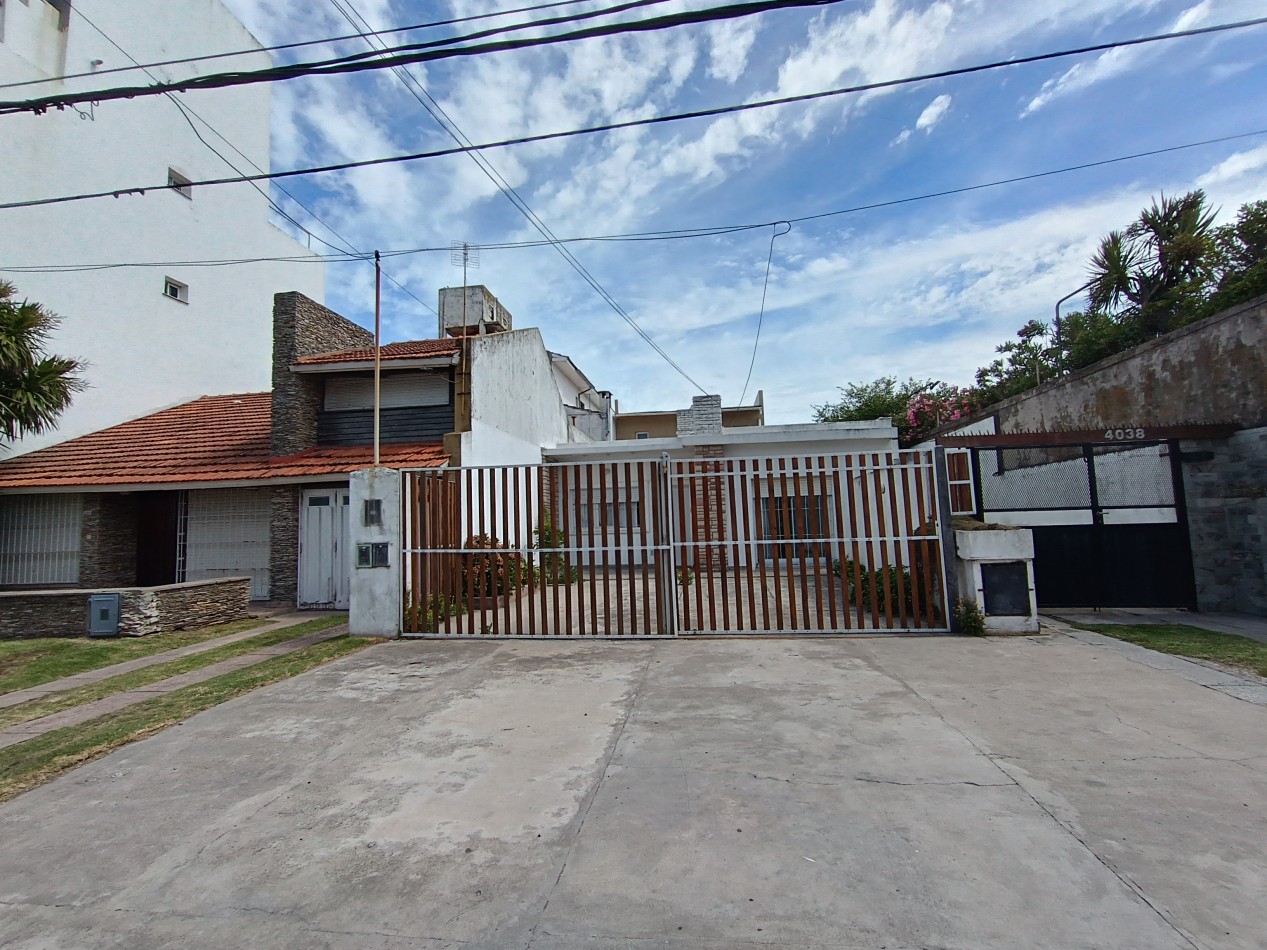 VENTA CASA EN PH 3 AMBIENTES CON PATIO Y COCHERA A UNA CUADRA DEL MAR BARRIO CONSTITUCION