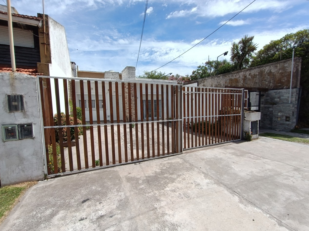 VENTA CASA EN PH 3 AMBIENTES CON PATIO Y COCHERA A UNA CUADRA DEL MAR BARRIO CONSTITUCION
