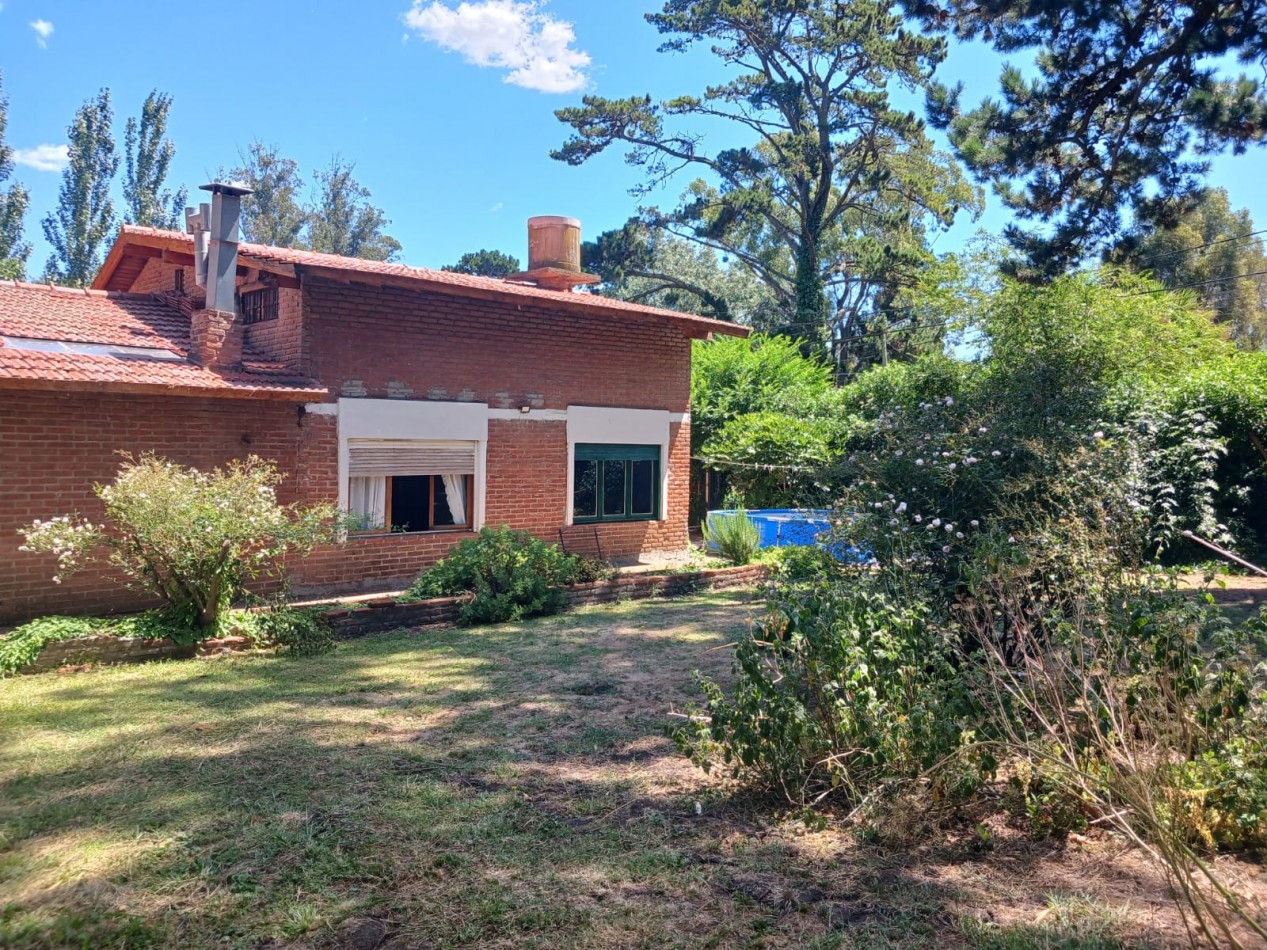 Venta Casa 4 ambientes, con gran parque, Bosque Peralta Ramos