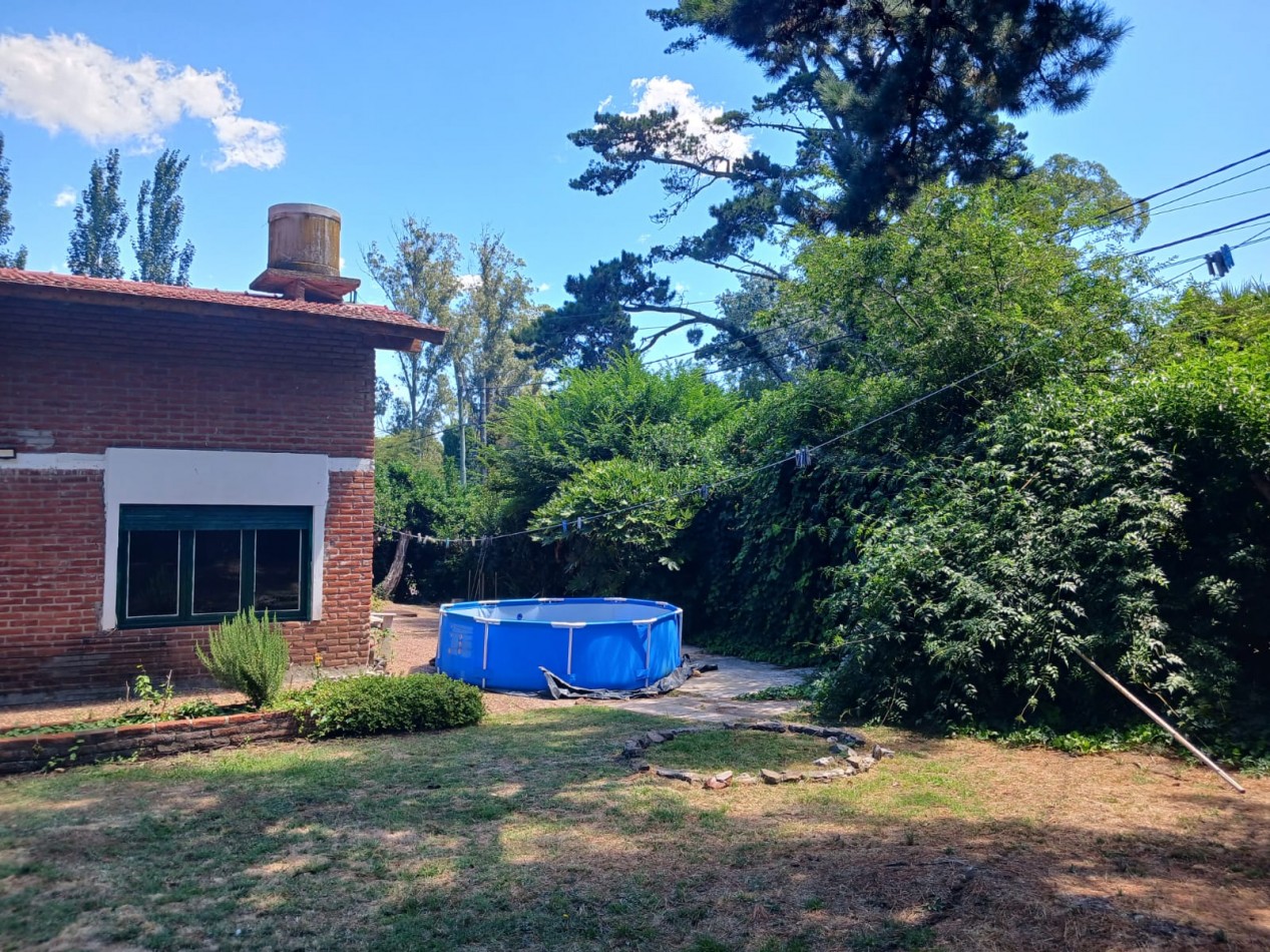 Venta Casa 4 ambientes, con gran parque, Bosque Peralta Ramos