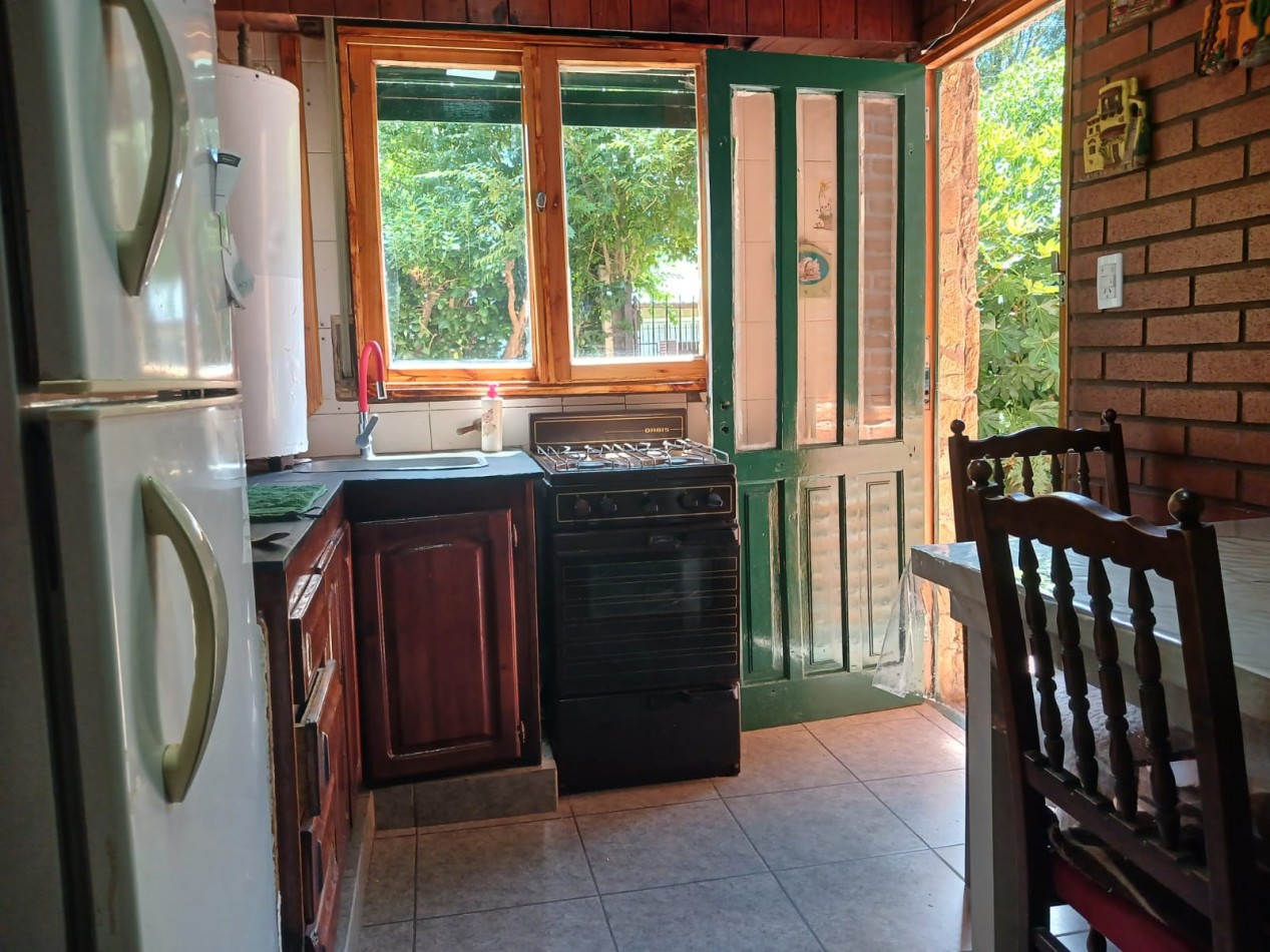 Venta Casa 4 ambientes, con gran parque, Bosque Peralta Ramos