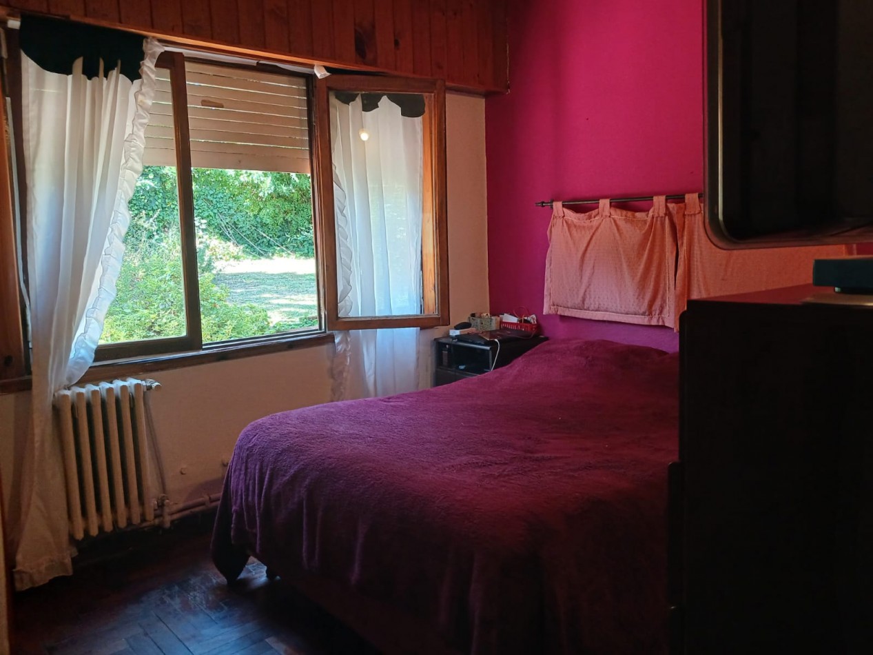 Venta Casa 4 ambientes, con gran parque, Bosque Peralta Ramos