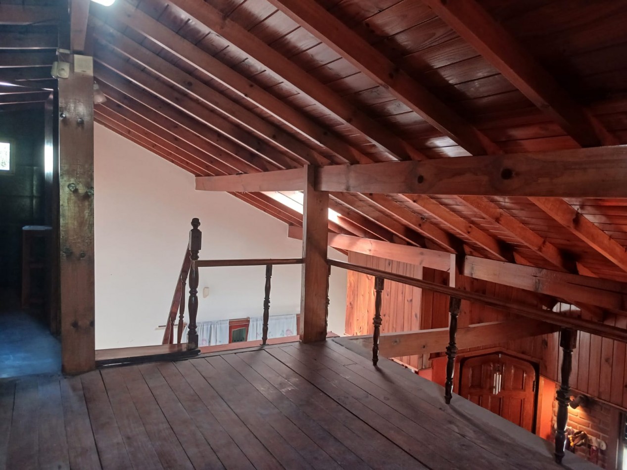 Venta Casa 4 ambientes, con gran parque, Bosque Peralta Ramos